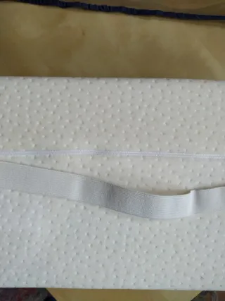 Almohada Viscoelástica Piernas Pikolin Home 40x20