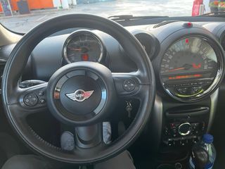 MINI Countryman COOPER D . Automatico