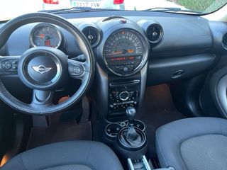 MINI Countryman COOPER D . Automatico