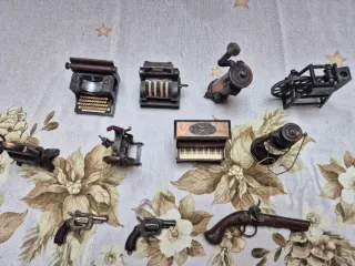 Sacapuntas Colección y 3 Adornos