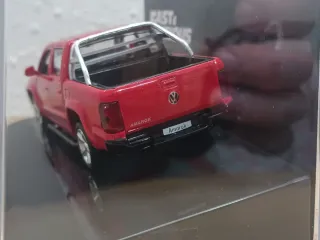 Coche 1:43 Volkswagen Amarok