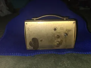 Antiguo reloj despertador Musical Swiza