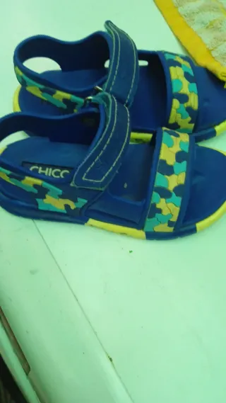 Sandalias CHICO Talla 27 Niños