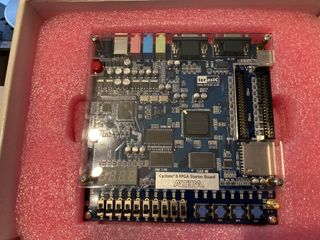 Altera Cyclone II FPGA Starter Kit