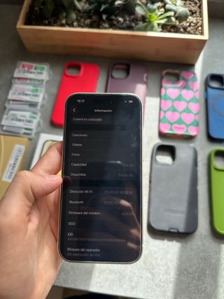 iPhone 15 128GB Oro 84% Batería