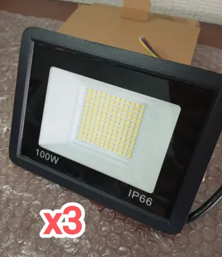 3 FOCOS LED 100W IP66