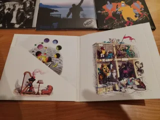 Colección Queen 20 CDs + 2 DVDs