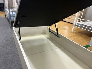 Liquidación en canapés de 105x190 reforzados