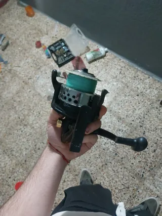 Carrete de pesca R8-80F