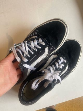 Zapatillas Vans Old Skool Negras Blancas