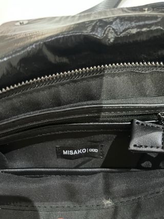 Bolso Misako negro con cadena y charms