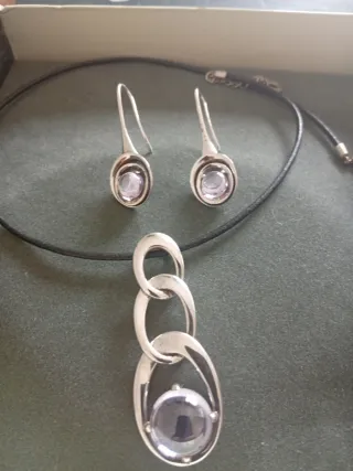 Conjunto Borelli mujer collar y pendientes