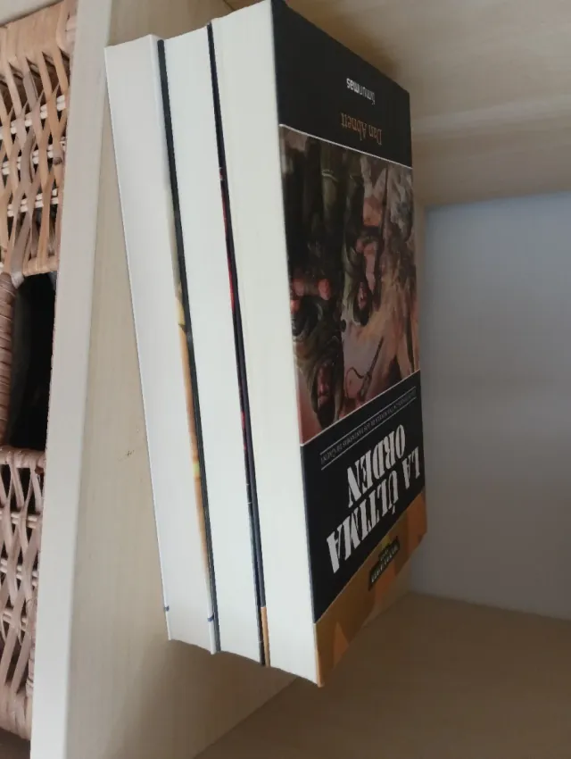 Warhammer 40000(Biblioteca Breve) (Spanish Edi...