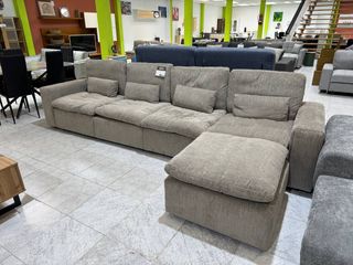 Sofá Recto y Puff Minimalista ¡NUEVO en Caja!