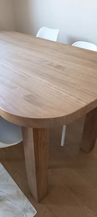 Mesa de madera maciza