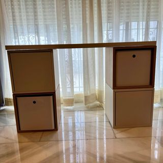 Escritorio moderno madera y blanco