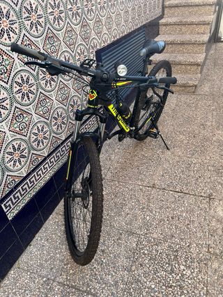 Bicicleta Megamo Natural Negra y Amarilla