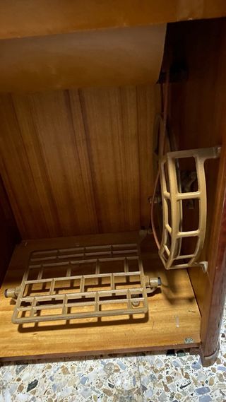 Máquina de coser Alfa antigua