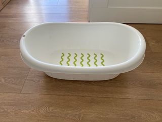 Bañera bebé blanca con adaptador recién nacidos