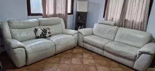 2 Sofás de Piel Blancos
