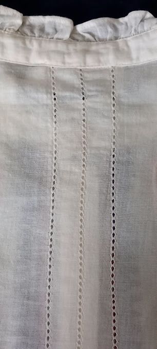 Blusa blanca con bordados