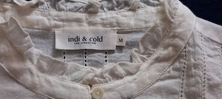 Blusa blanca con bordados