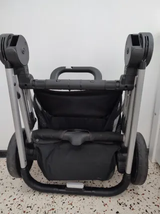 Carro de bebé 3 piezas gris marca Chicco
