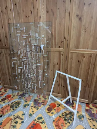 Mesa de cristal Ikea