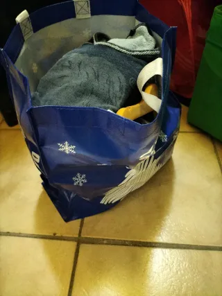 Lotto vestiti bambino inverno 8-9 anni. Due buste