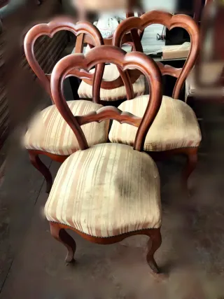 Conjunto 4 sillas antiguas