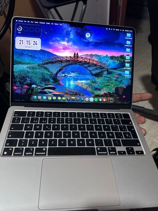 MacBook Air M2 Argento