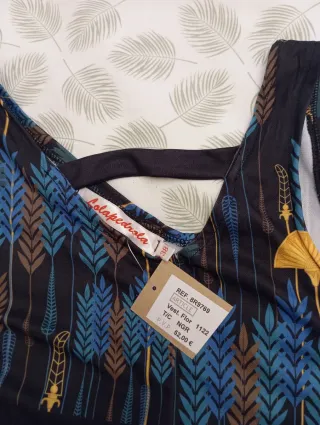 Vestido Verano Lola Pedrola escote asimétrico