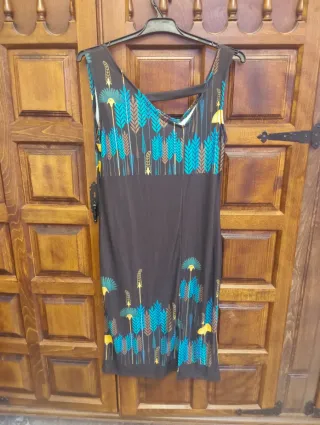 Vestido Verano Lola Pedrola escote asimétrico