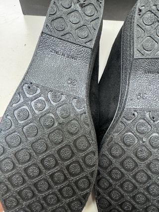 Pantofole nere con strappo n. 39