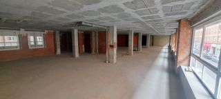 ¡OCASION!ENTREPLANTA Y BAJO EN C/DOCTOR VILLALOBOS