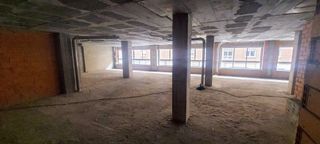 ¡OCASION!ENTREPLANTA Y BAJO EN C/DOCTOR VILLALOBOS