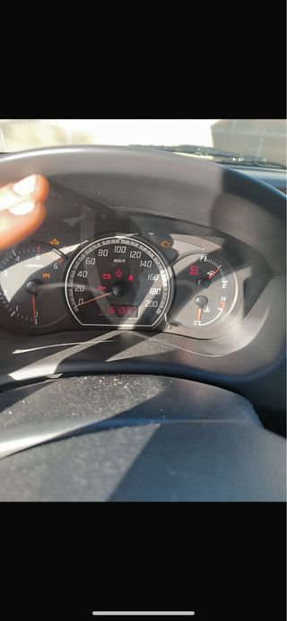 Suzuki Swift accidentado