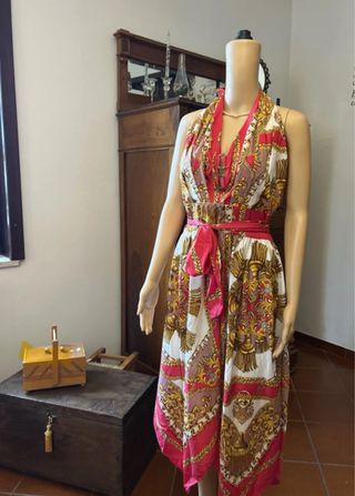 Vestitino estivo allaccio collo con zip