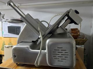 Cortadora de embutidos profesional