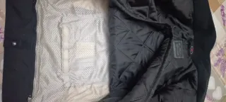 Chaqueta de moto negra y amarilla