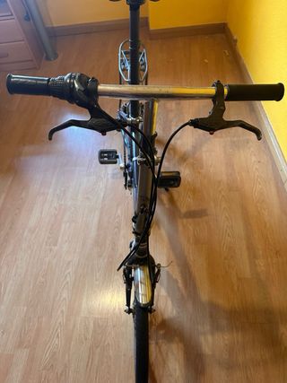 Bicicleta Plegable Negra Connor modelo zippy.