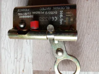 Equipo anticaída y trabajo vertical