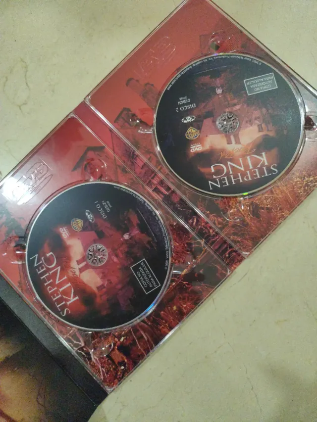 2 DVDs Stephen King Rose Red (Español)