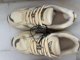 Zapatillas Kelme Talla 38 Beige/Gris