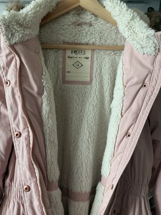 Cazadora Brotes rosa con capucha