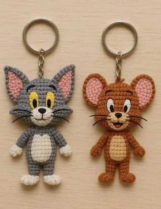 Ropa variada a crochet, regalos diferentes.