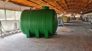 Depósito de poliéster