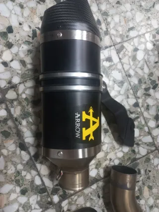 Escape arrow para ducati hypermotard 939 821