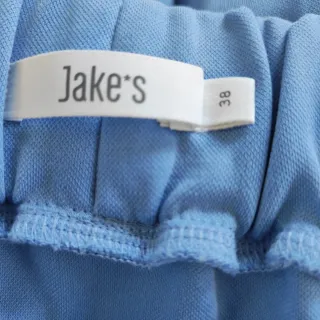 Falda Jaker azul talla 38 (equivale a 40)