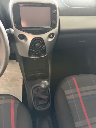 PEUGEOT 108 1.2 82CV 5 PUERTAS